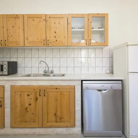 Seafront Dana - Two Bedroom With Terrace And Sea View Apartment *