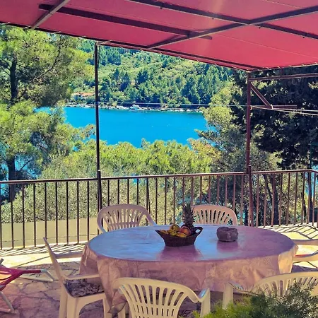 Apartment Seafront Dana - Two Bedroom With Terrace And Sea View